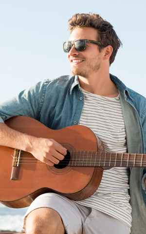 A man with perfect teeth because of orthodontics